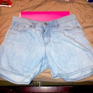 Banana Republic size 2 premium denim light jean shorts